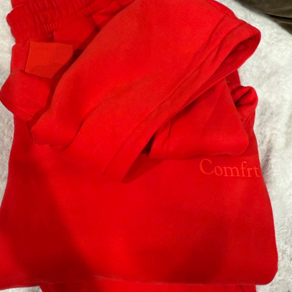 Comfrt Red Sweat Set